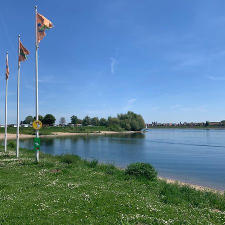 Tiny Haus Auszeit Am See Lathum Екстериор снимка